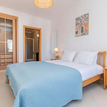 Isabelle Apartment, Mato Santo Espirito Daire
