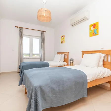 Isabelle Apartment, Mato Santo Espirito Daire