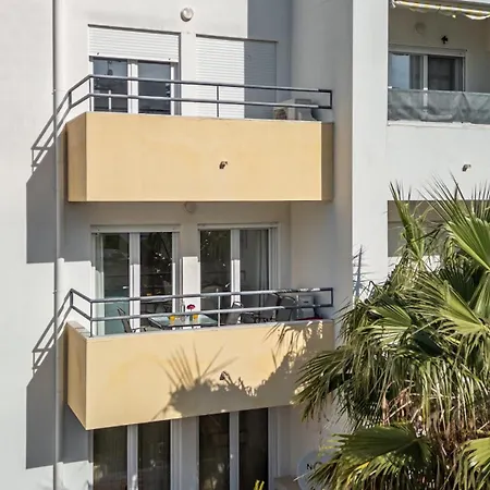 Isabelle Apartment, Mato Santo Espirito