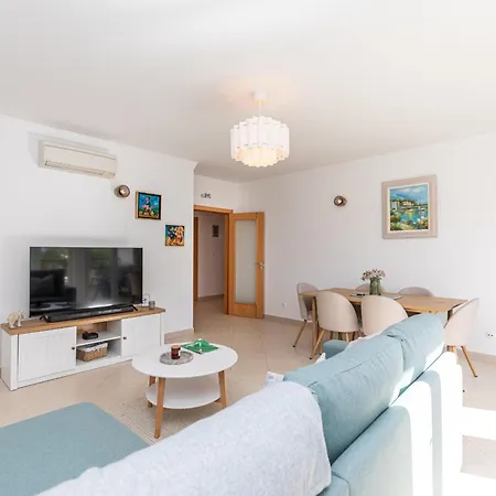 Isabelle Apartment, Mato Santo Espirito *